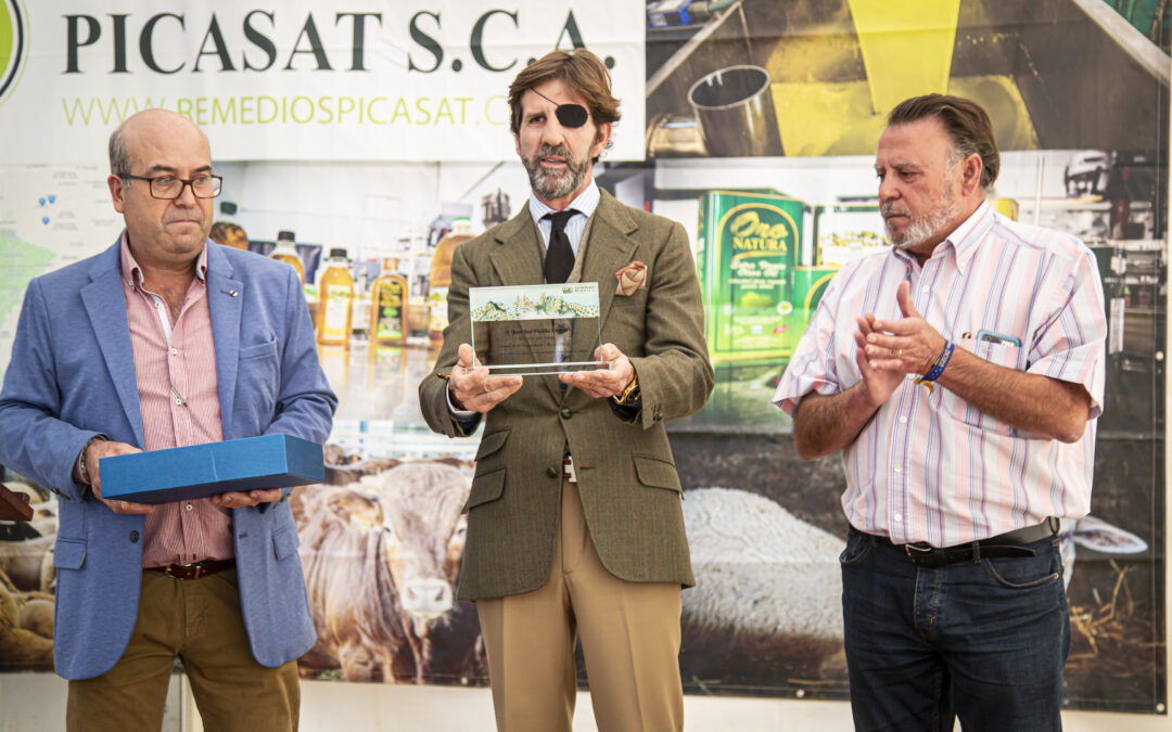 El torero Juan José Padilla nombrado padrino de la nueva campaña de aceite